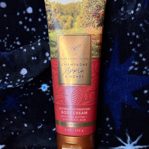 Bath & Body Works Champagne Apple & Honey Body Cream - Red & Gold